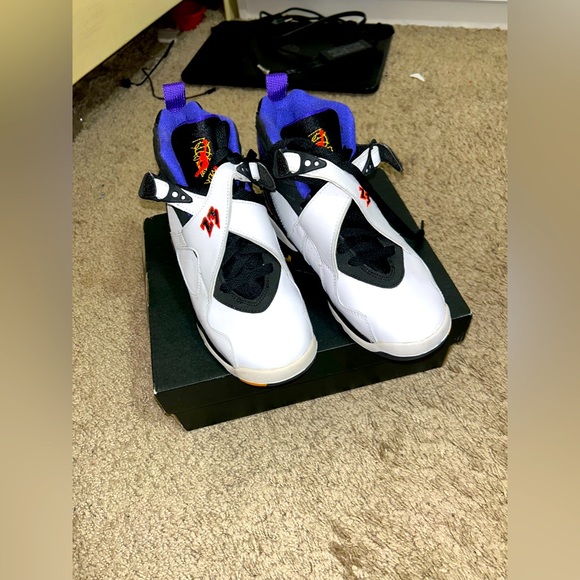 Air Jordan 8 Retro three-peat women’s size 5.5 - Picture 2 of 3